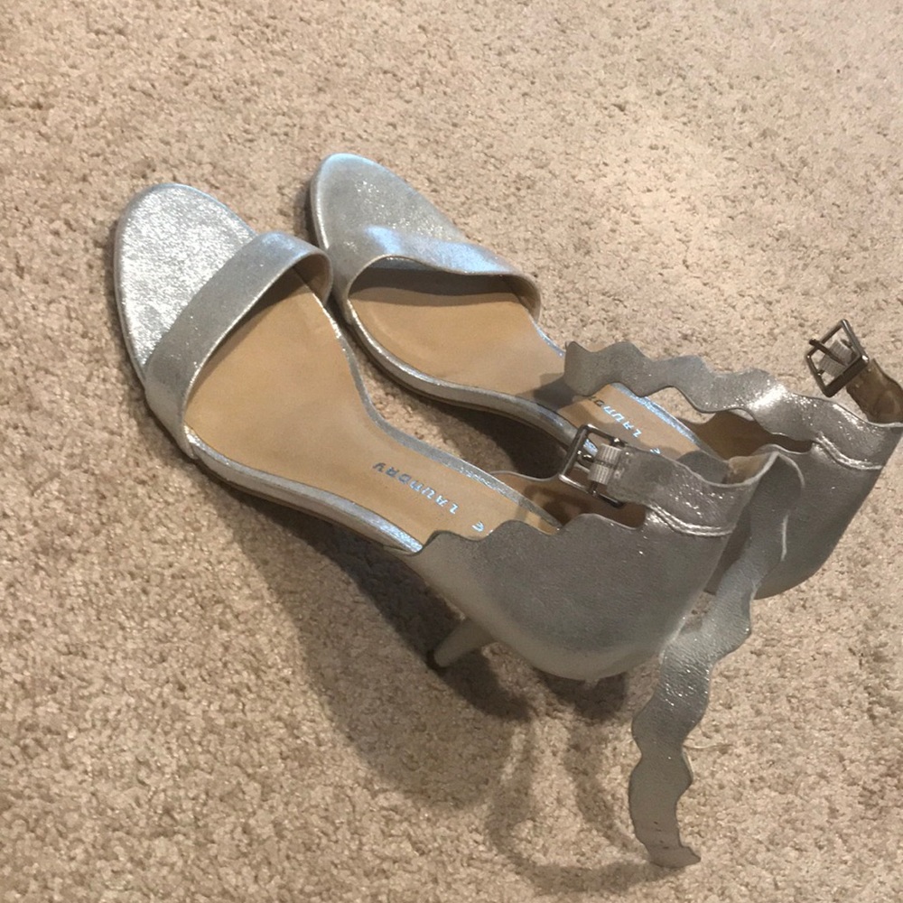 Sliver high heels